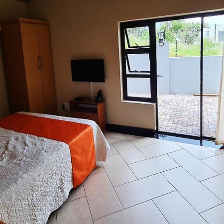 Lilypark Lodge Rustenburg Buitenkant foto