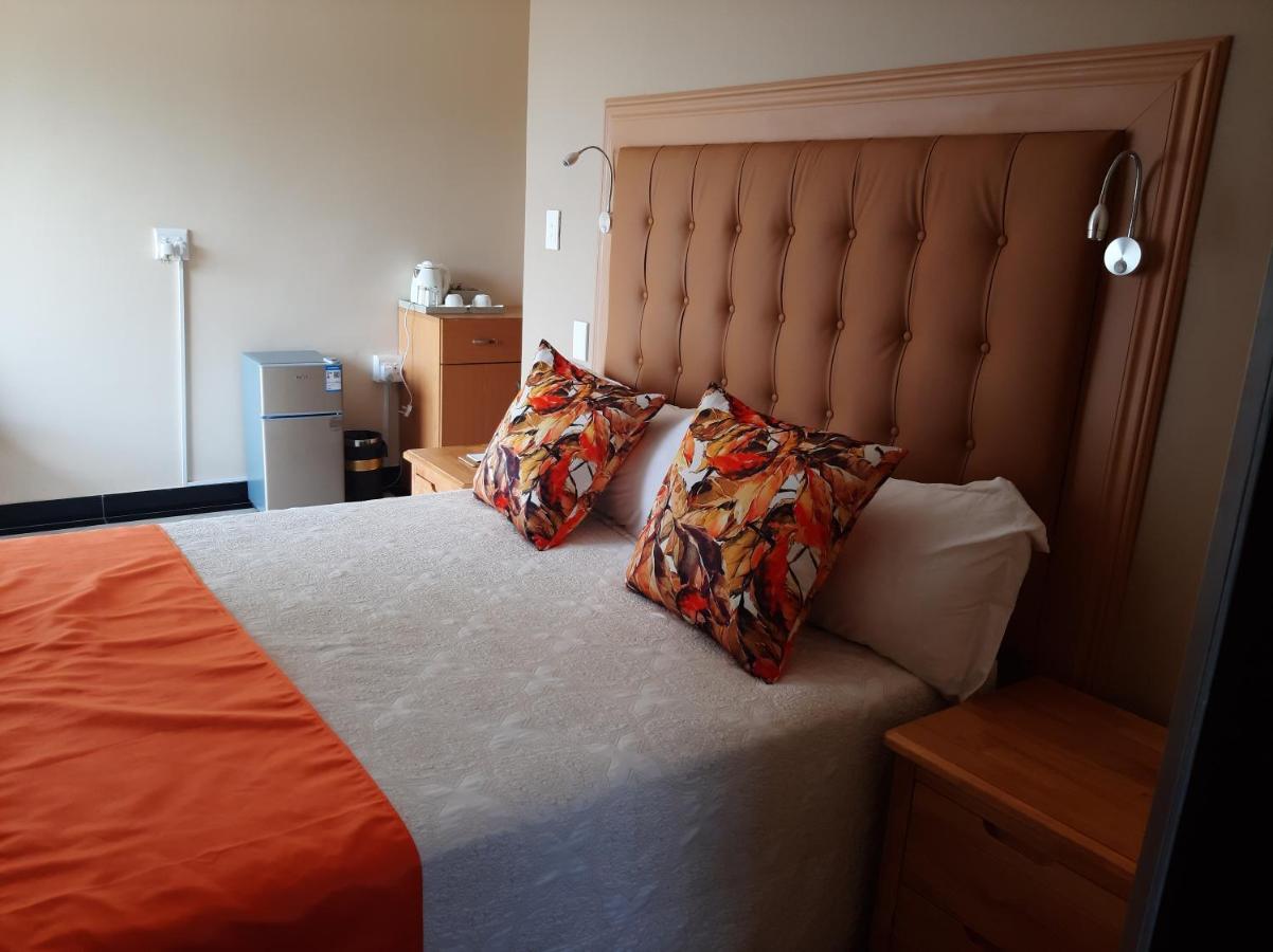 Lilypark Lodge Rustenburg Buitenkant foto