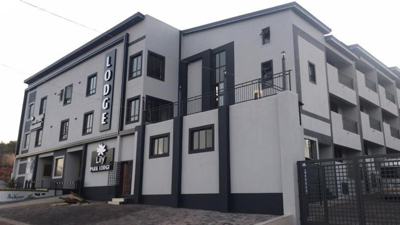 Lilypark Lodge Rustenburg Buitenkant foto