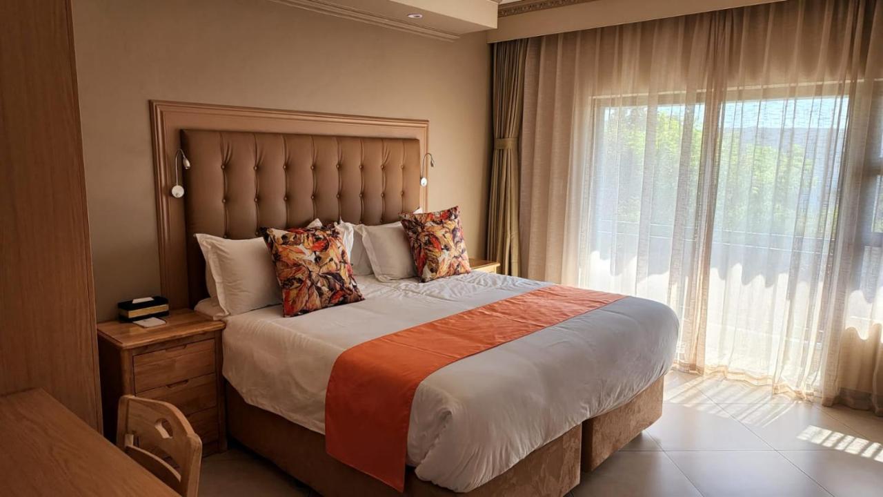 Lilypark Lodge Rustenburg Buitenkant foto