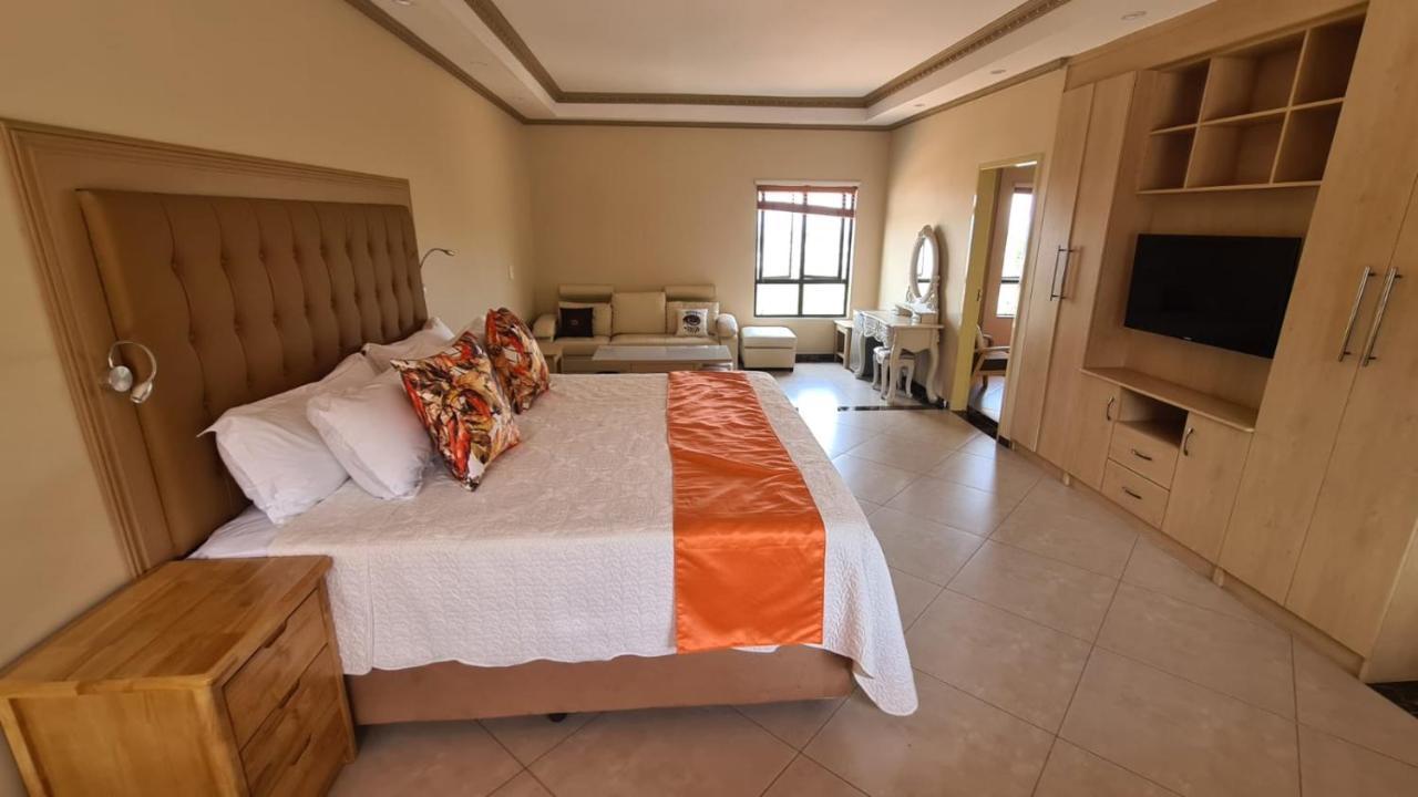 Lilypark Lodge Rustenburg Buitenkant foto