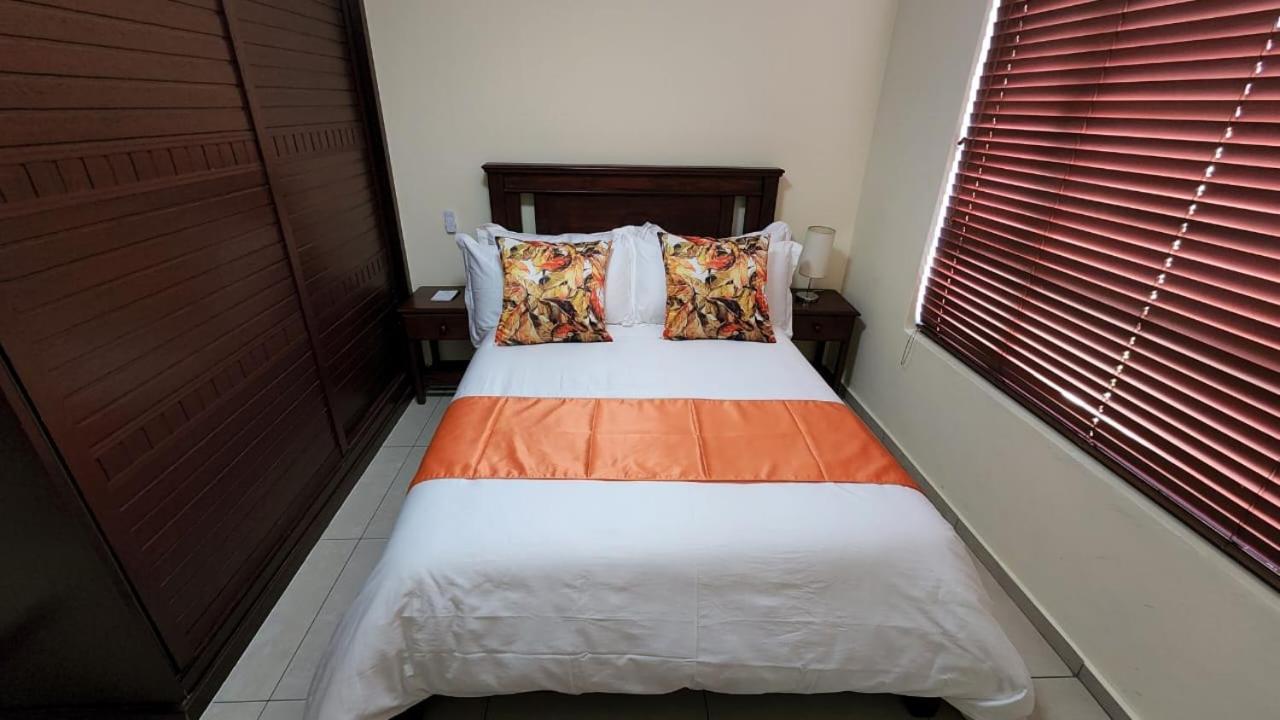 Lilypark Lodge Rustenburg Buitenkant foto