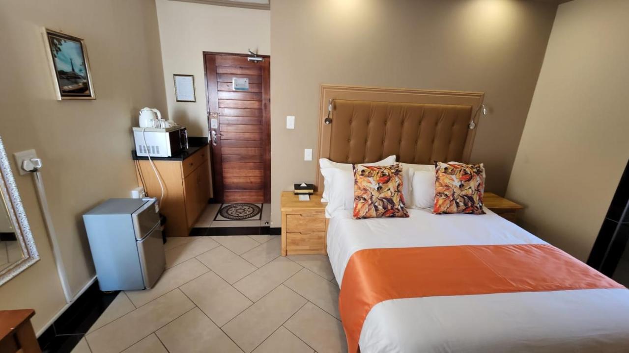 Lilypark Lodge Rustenburg Buitenkant foto